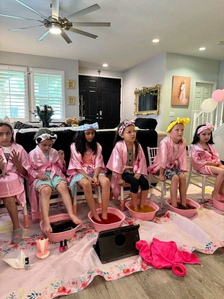 Spa friends enjoying a relaxation moment